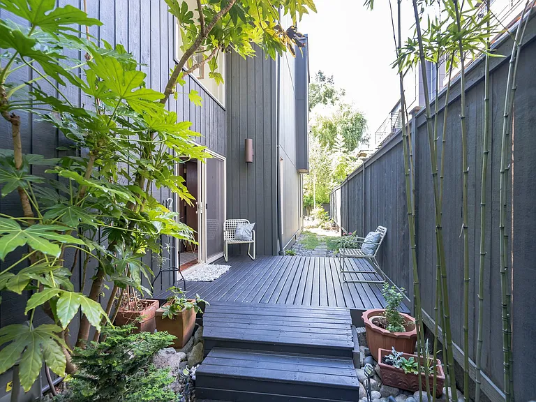 3107 E Yesler Way #B — Photo 1