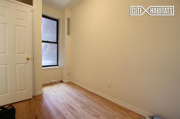 Rented by Citi Habitats | media 10