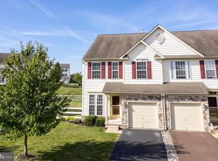 127 N Savanna Dr, Pottstown, PA 19465