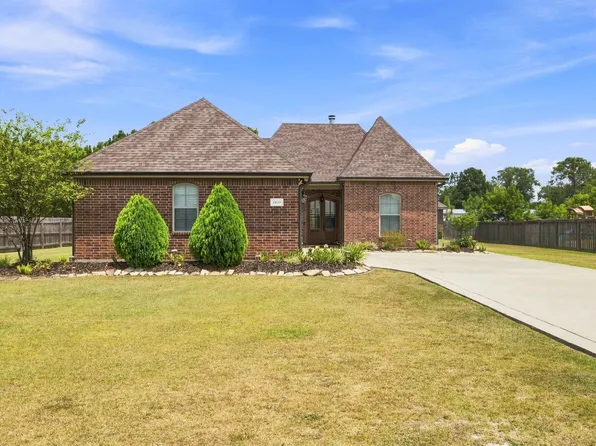 1838 N Coffey Pines Rd, Lake Charles, LA 70611