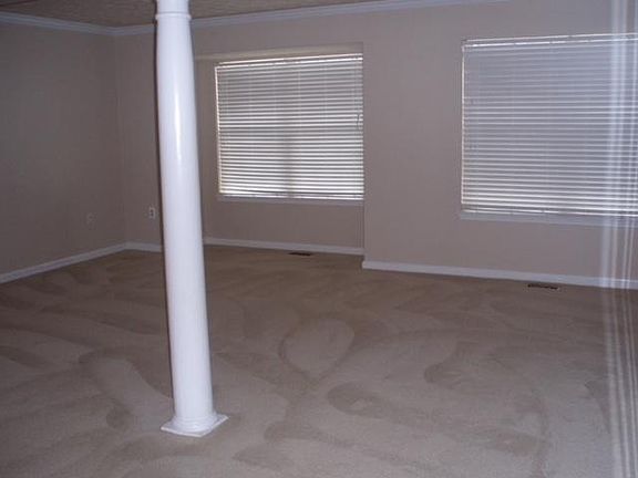 3rd image of 106 Park Brook Ct