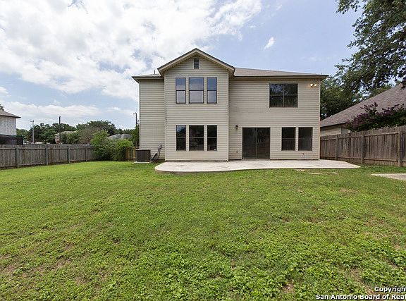 4th image of 8807 Star Creek Dr