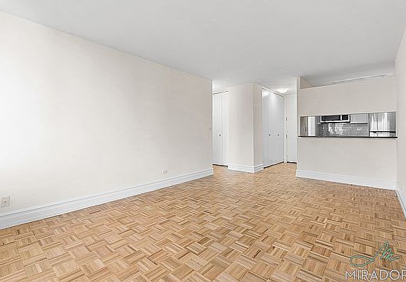 4th image of 145 W 67th St #29F