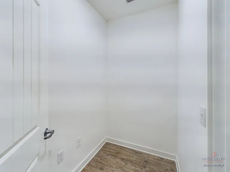 305 Mohegan Ave #8308 — Photo 8