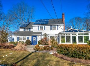 236 W Hobart Gap Rd, Livingston, NJ 07039