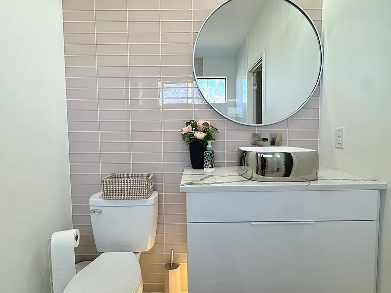4732 Mercier St — Photo 35
