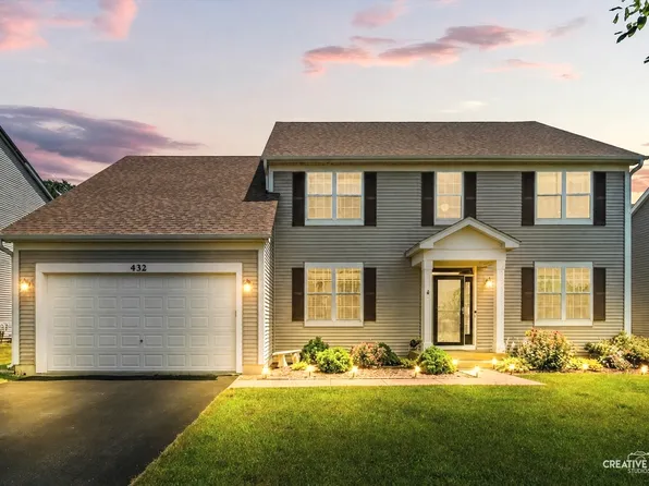 432 Bluegrass Pkwy, Oswego, IL 60543