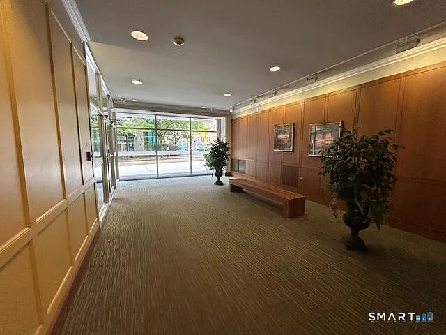 99 Prospect St #6L — Photo 2