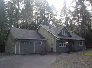 487 Addison Ln, Cave Junction, OR 97523