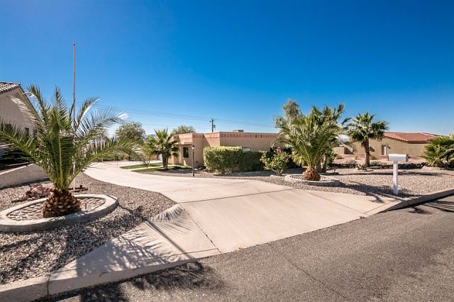 1st image of 2740 Arabian Dr