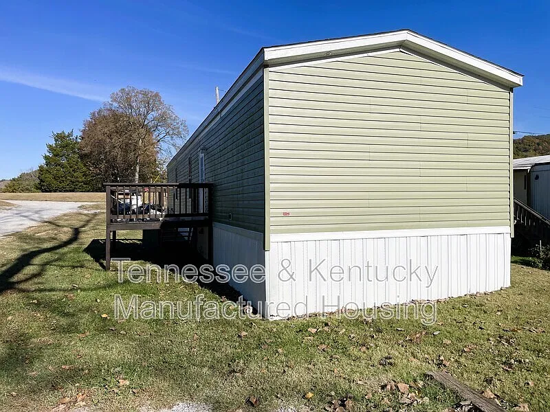 3 bed, 2.0 bath, 1200 sqft, $1,100 — Photo 3