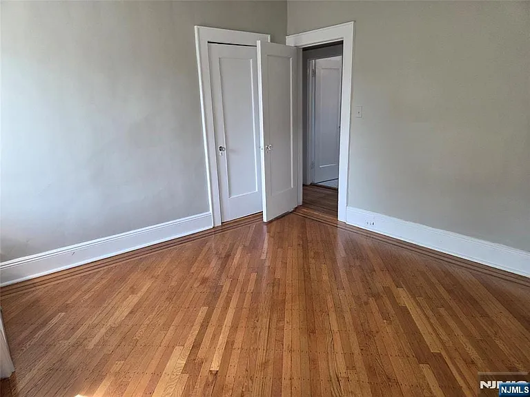 22 Seymour St #6 — Photo 9