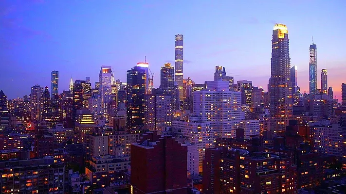 Sold by Compass | media 11