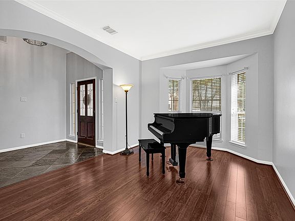 4th image of 12902 Chalfield Cir