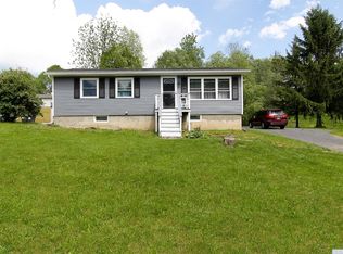 23 Majestic Dr, Stuyvesant, NY 12173