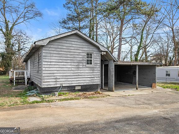 2nd image of 2346 4th St