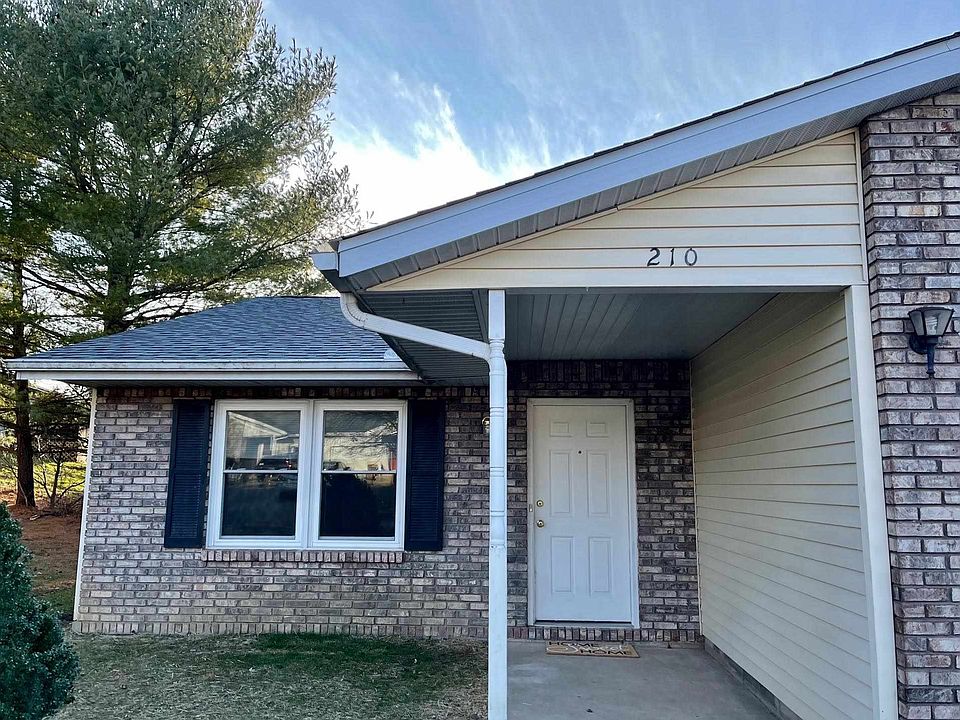 1st image of 210 E Burks Dr