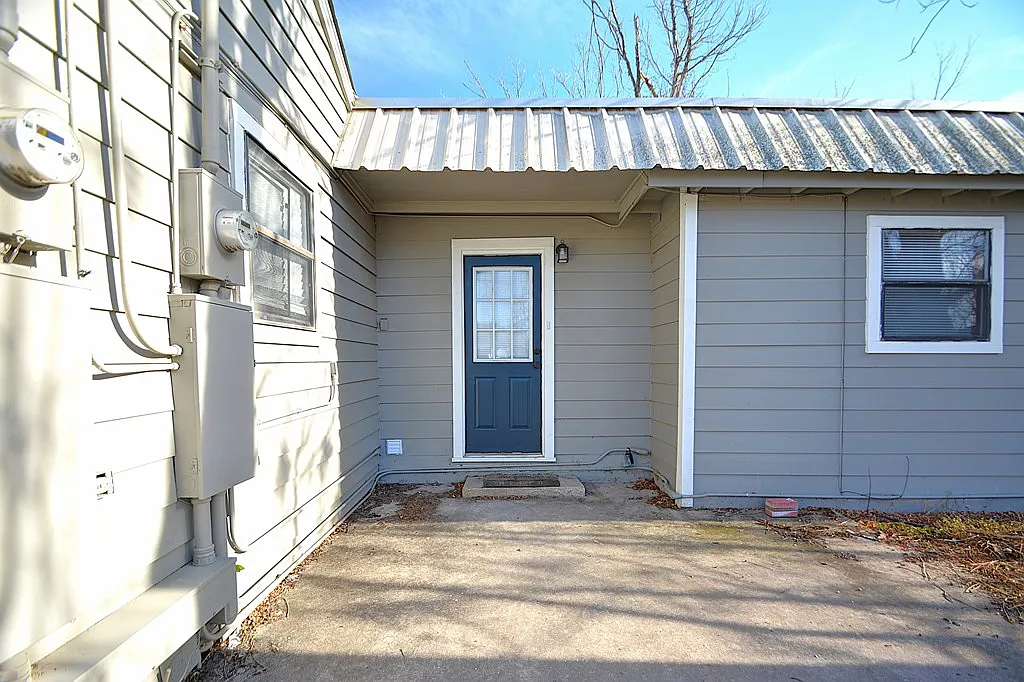 2 bed, 1.0 bath, 1000 sqft, $1,400 — Photo 3