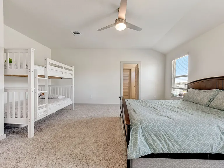 109 Cupreata Ln — Photo 27