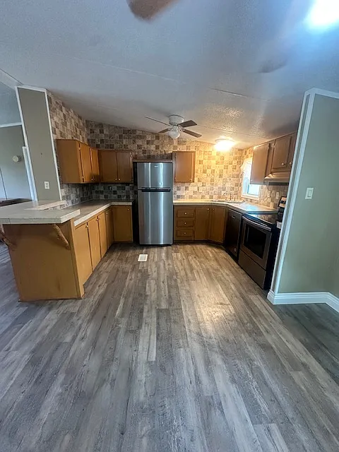 4 bed, 1500 sqft, $1,950 — Photo 3