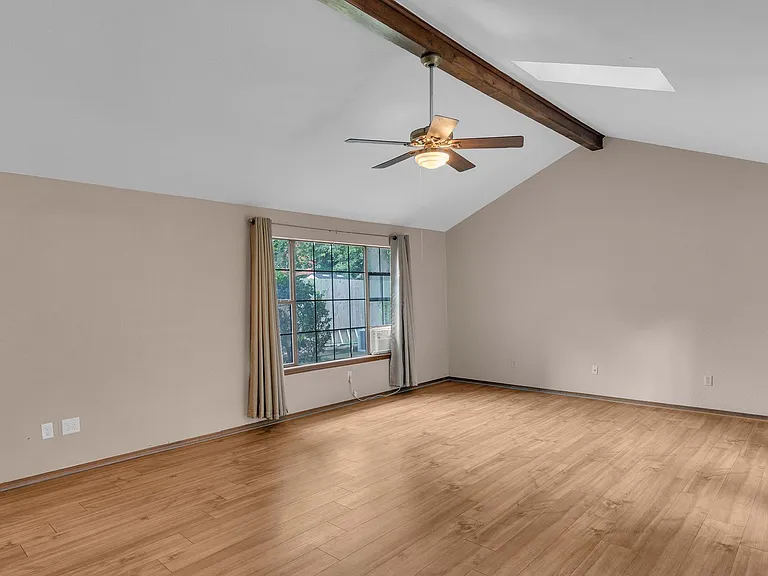 2321 W Louisville St — Photo 10