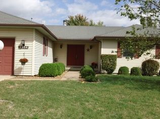 3304 Timberline Dr, Champaign, IL 61822