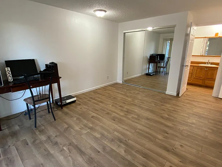 3027 Bridgeport Way W #A — Photo 14
