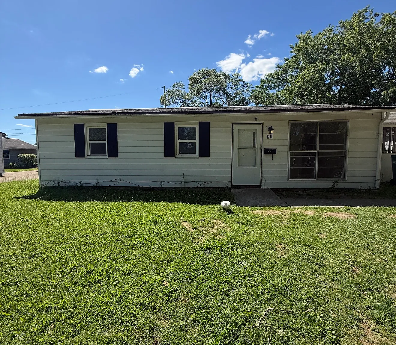 64 Whippoorwill Dr — Photo 1