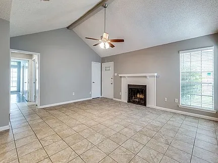 4045 Evergreen St — Photo 3