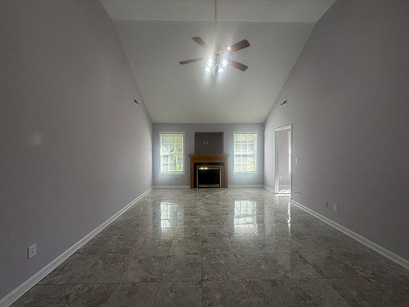 5th image of 3560 Oleander Dr