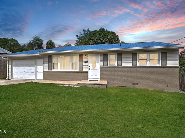 1000 Antioch Rd, Johnson City, TN 37604