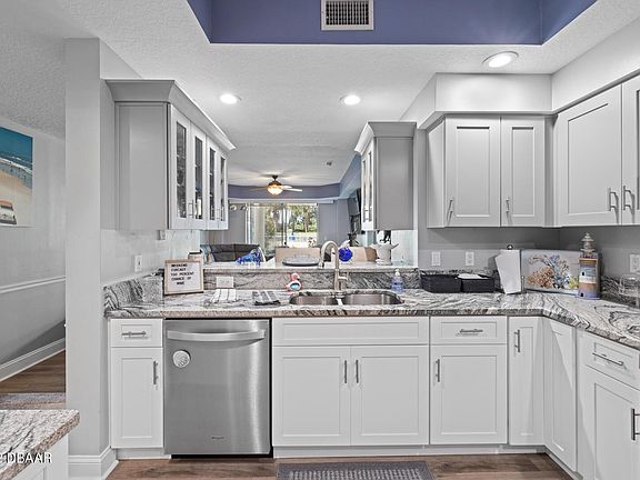 4th image of 4650 Links Village Dr Unit B101