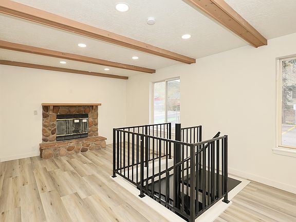 5th image of 1451 Park Ave #1