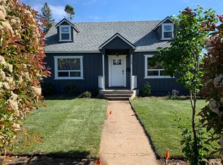 1704 E Main St, Medford, OR