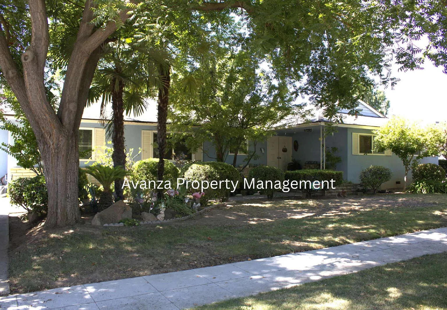 1 bed, 1.0 bath, 450 sqft, $850 — Photo 1