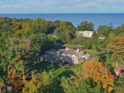 318 Bluffs Edge Dr, Lake Forest, IL, 60045
