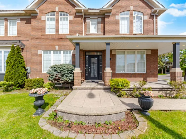 3855 Thomas St, Mississauga, ON L5M 7A6