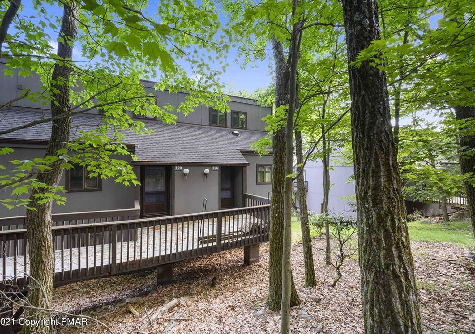 126 Cross Country Ln, Tannersville, PA 18372 Zillow