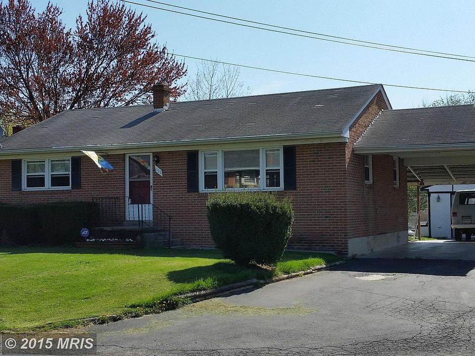 1st image of 111 Blossom Dr