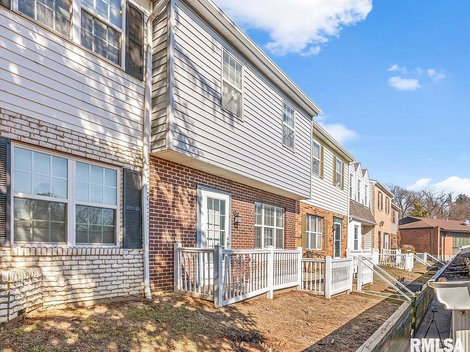 1st image of 14 Sycamore Row