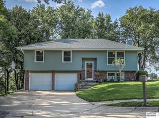 6223 S 72nd Ave, Ralston, NE 68127
