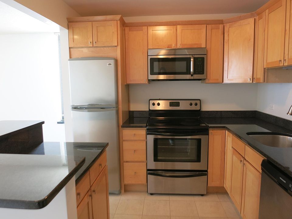 1st image of 3660 N Lake Shore Dr APT 1807