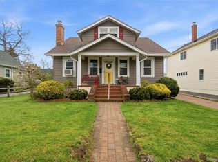 147 Church Avenue, Islip, NY 11751