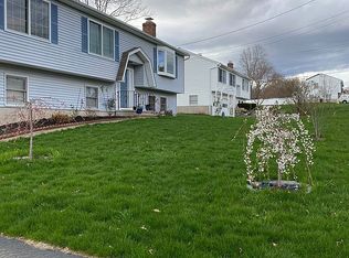 3 Krueger Ct, Ansonia, CT 06401