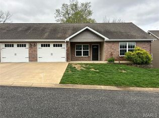 40 Pecan Tree Ln, Farmington, MO 63640
