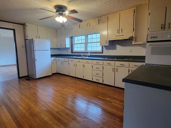 4th image of 600 Boles Rd