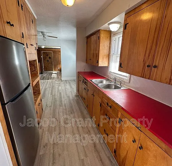 282 J St — Photo 21