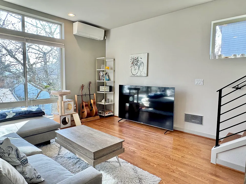 Living room 3