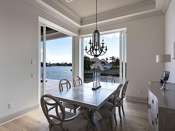 4th image of 991 Aster Ct