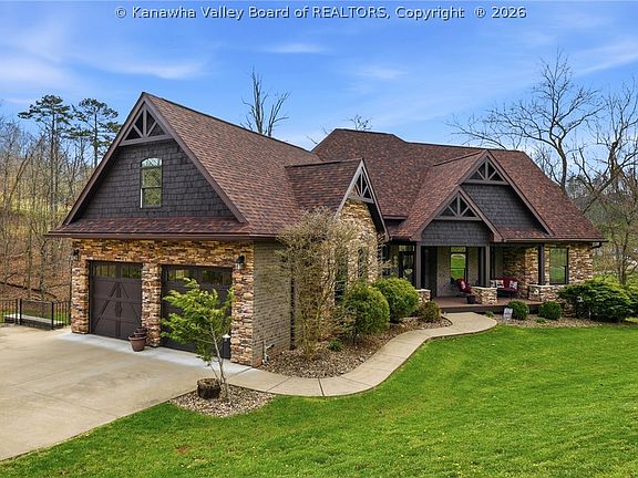 2nd image of 132 Cobblestone Blvd